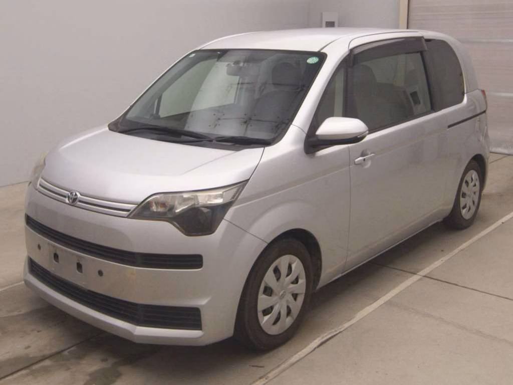 TOYOTA SPADE