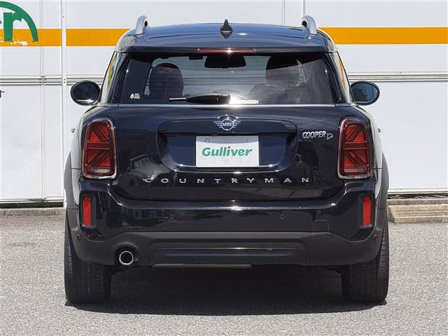 MINI CROSSOVER