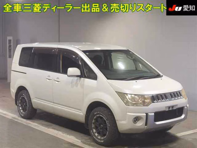 MITSUBISHI DELICA D:5