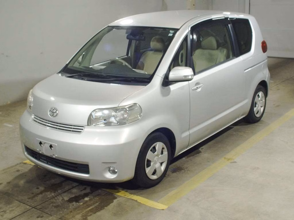 TOYOTA PORTE