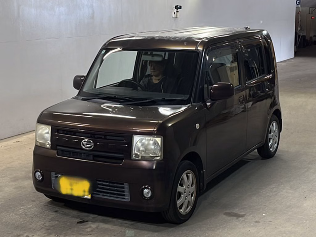 DAIHATSU MOVE CONTE