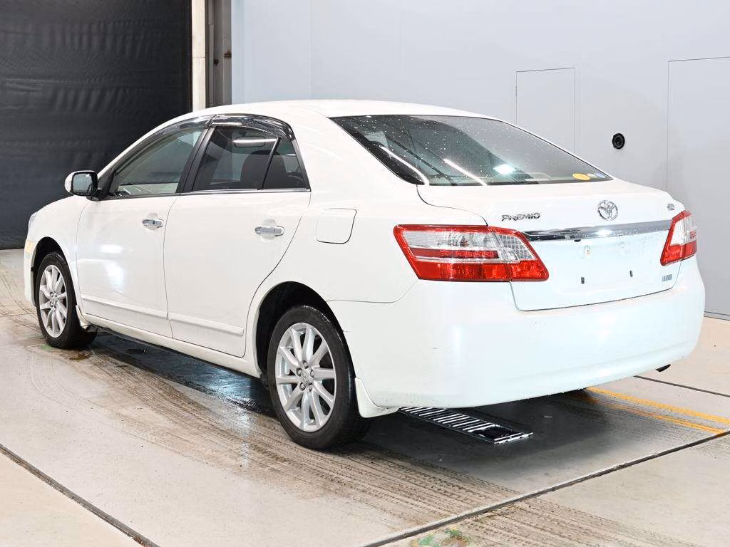 TOYOTA PREMIO