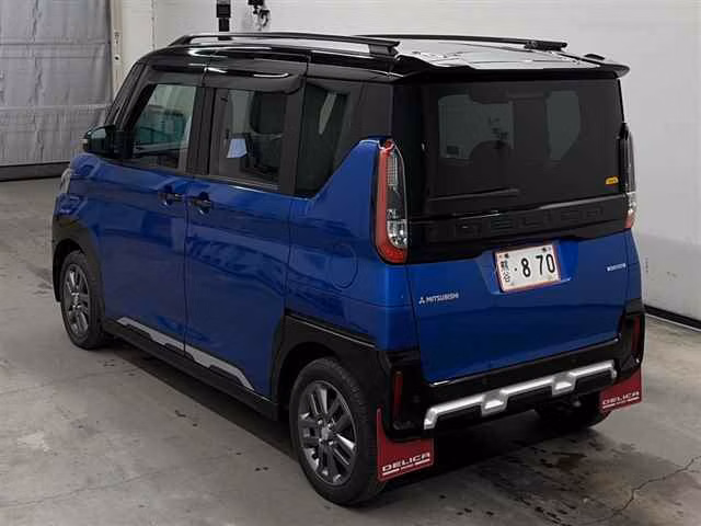 MITSUBISHI DELICA MINI
