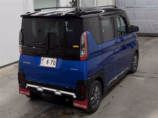 MITSUBISHI DELICA MINI