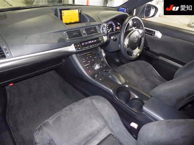 LEXUS CT200H