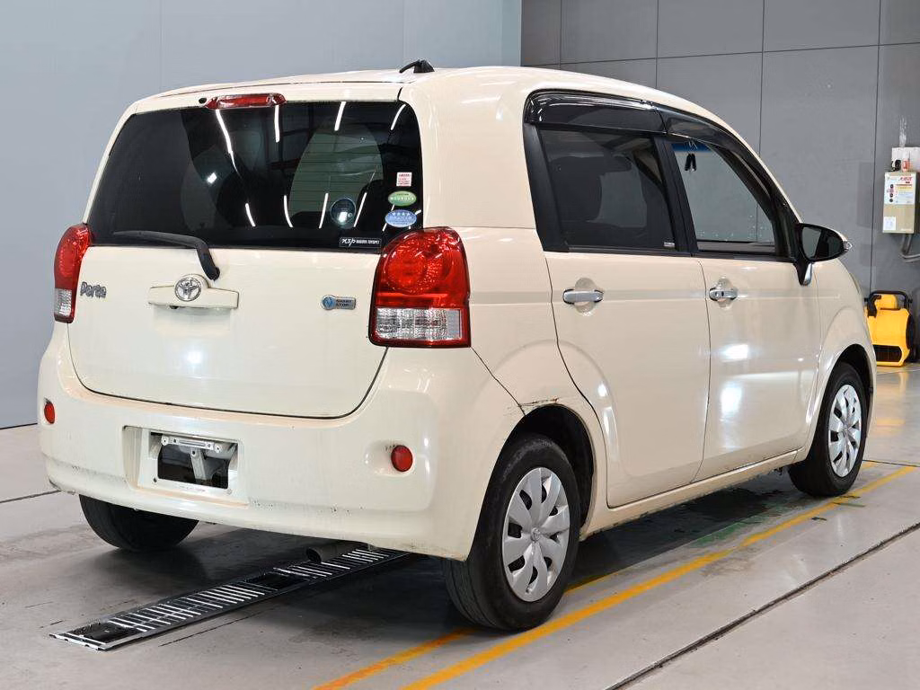 TOYOTA PORTE