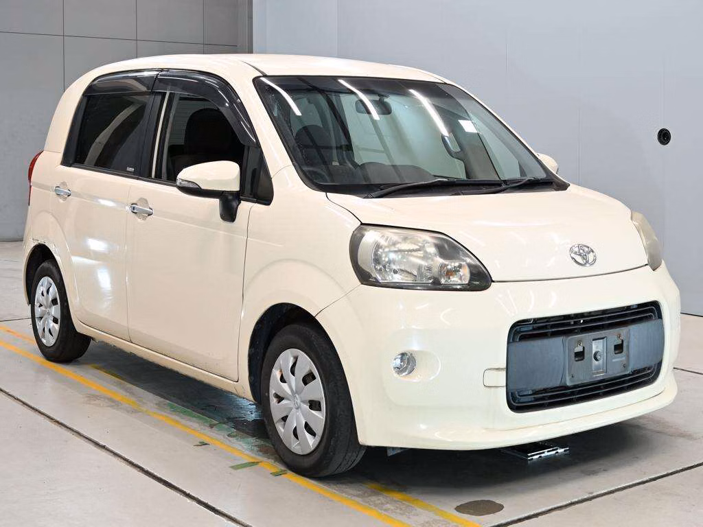 TOYOTA PORTE