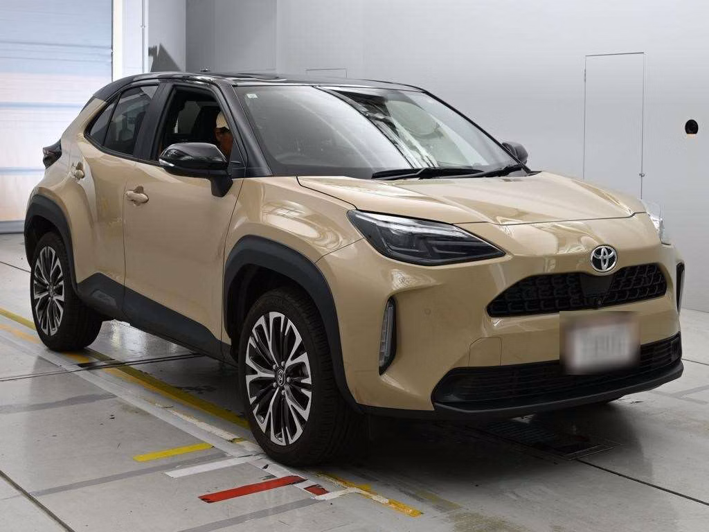 TOYOTA YARIS CROSS