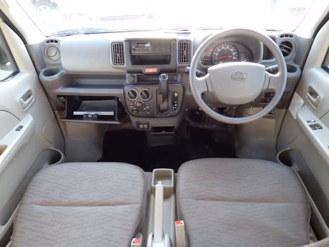 NISSAN NV100 CLIPPER