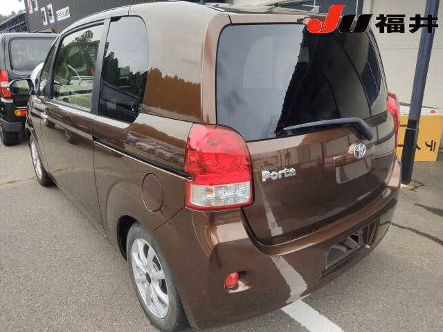 TOYOTA PORTE