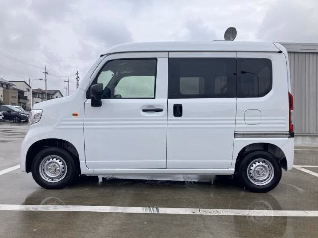 HONDA N-VAN