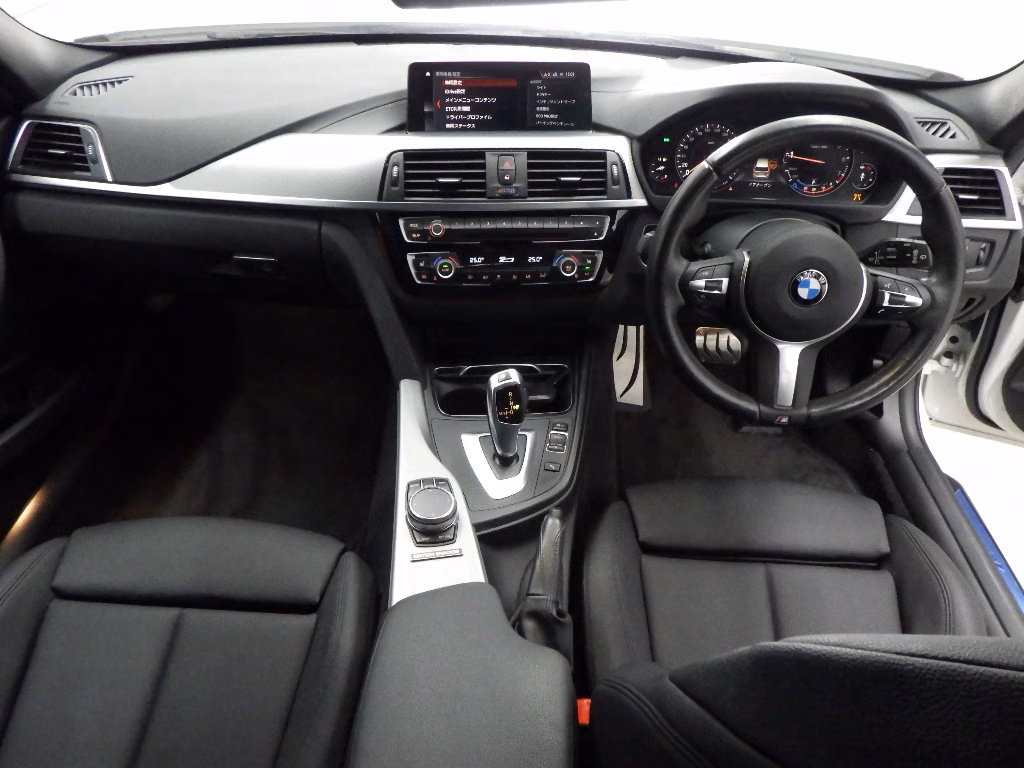 BMW 3-SERIES