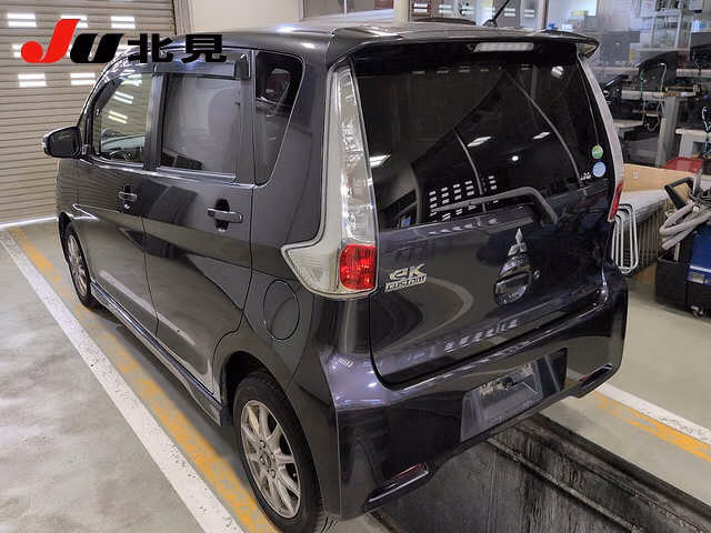 MITSUBISHI EK CUSTOM