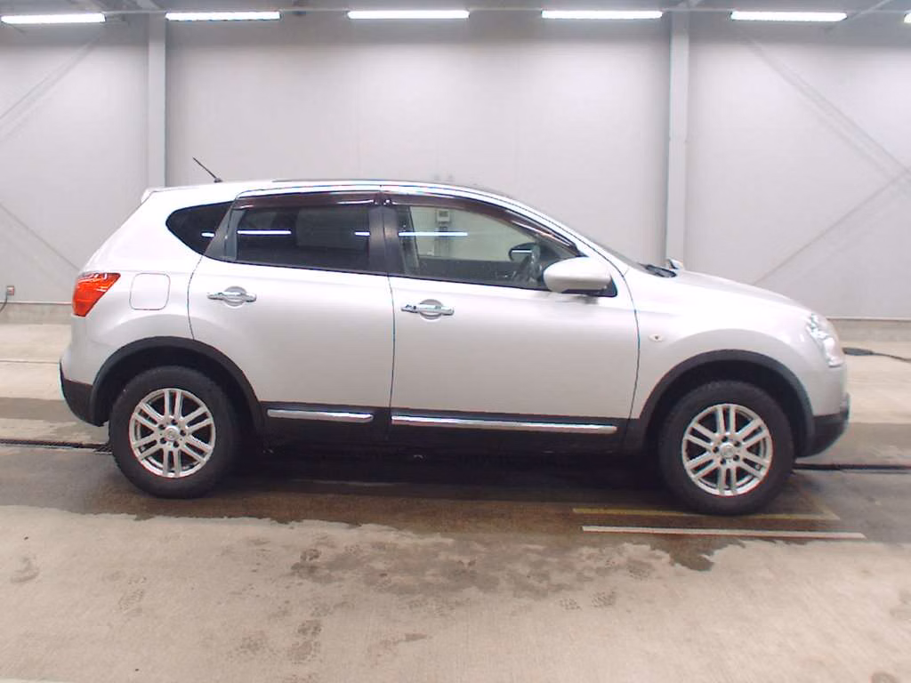NISSAN DUALIS