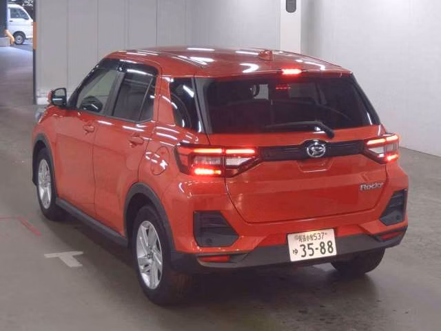 DAIHATSU ROCKY