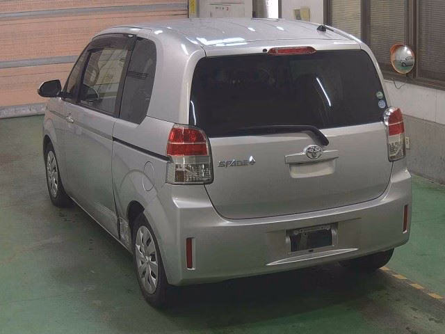 TOYOTA SPADE