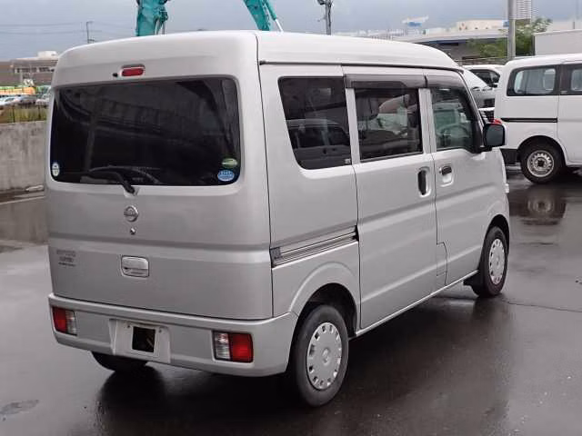 NISSAN NV100 CLIPPER