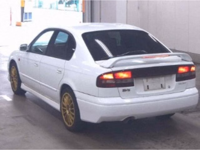SUBARU LEGACY B4