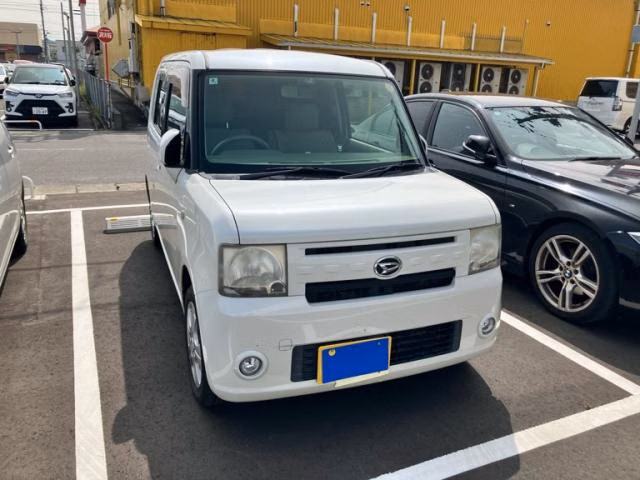 DAIHATSU MOVE CONTE