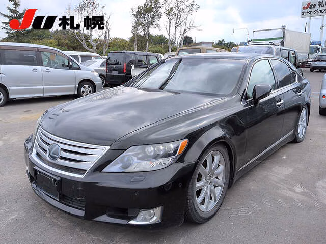 Lexus LS600h