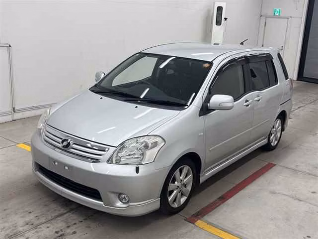 TOYOTA RAUM