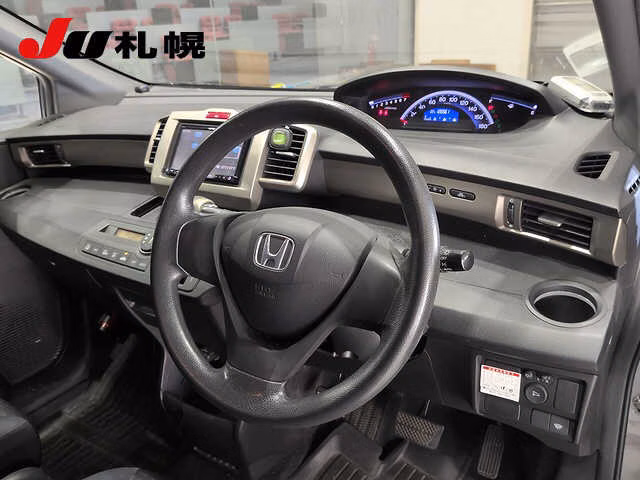 HONDA FREED SPIKE