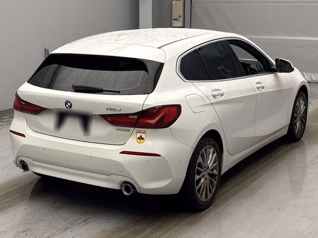 BMW 1-SERIES
