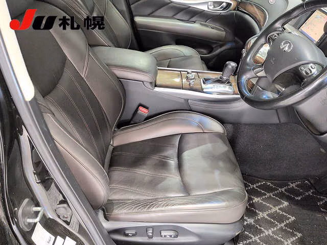 NISSAN FUGA
