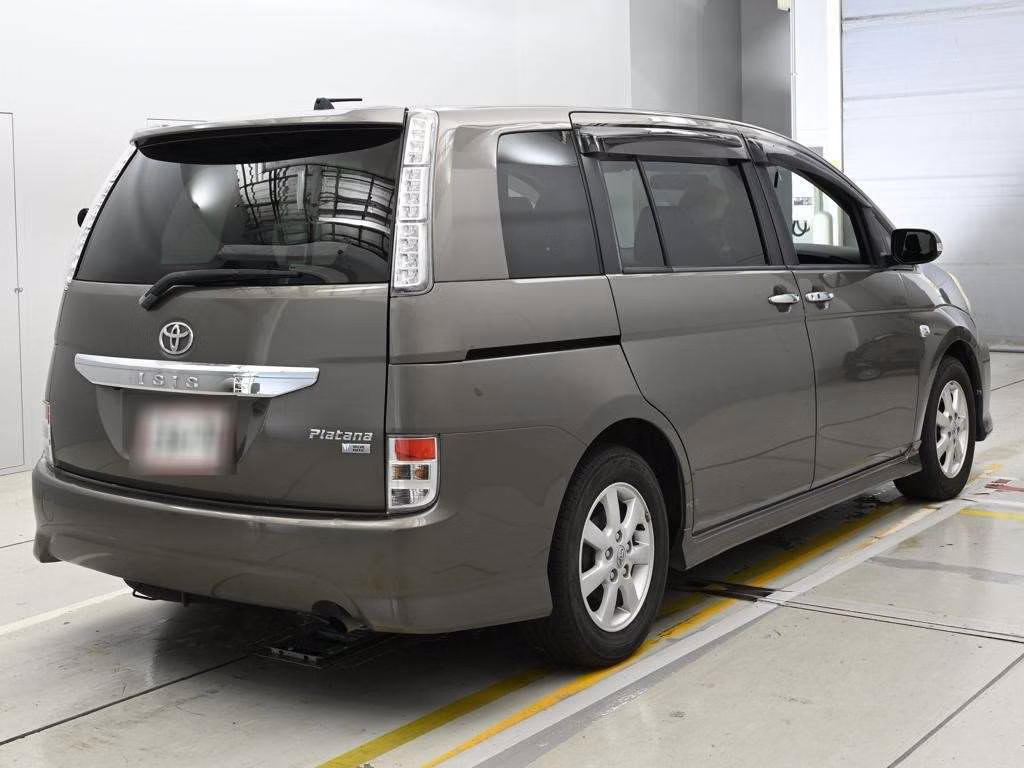 TOYOTA ISIS