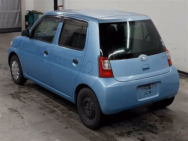 DAIHATSU ESSE