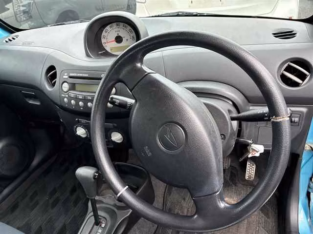 DAIHATSU ESSE