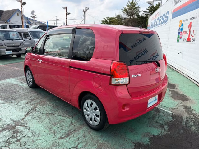 TOYOTA PORTE