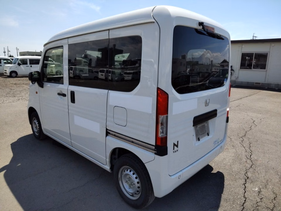 HONDA N-VAN