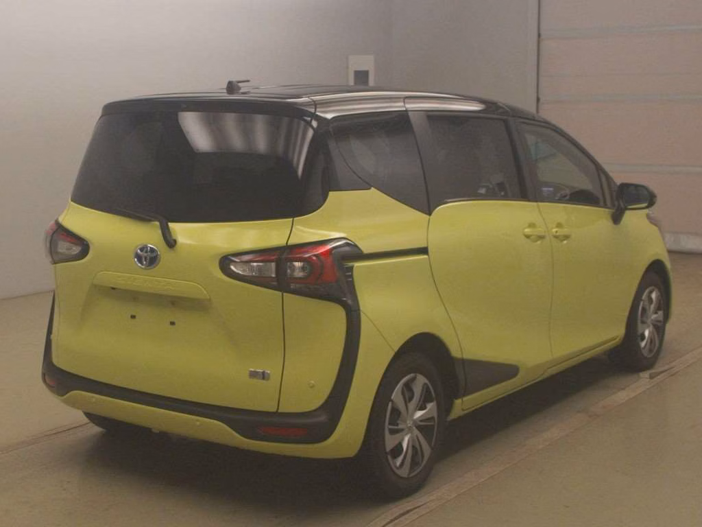 TOYOTA SIENTA