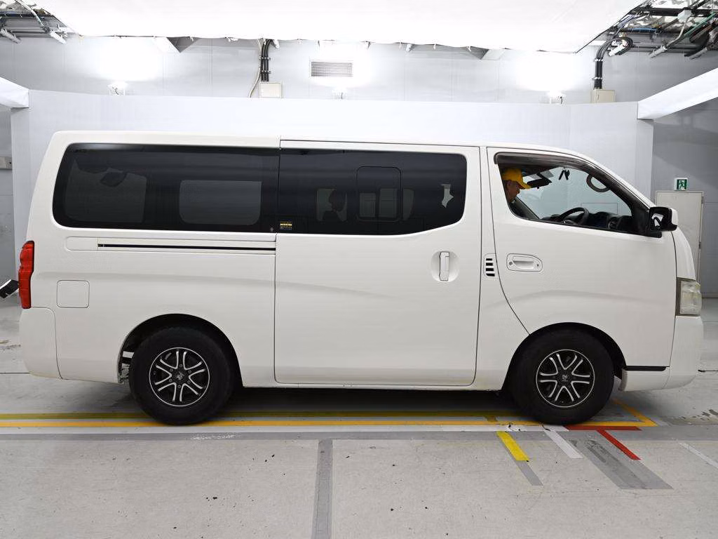 NISSAN NV350 CARAVAN