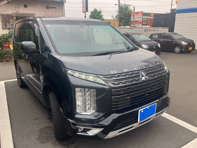 Mitsubishi Delica D:5