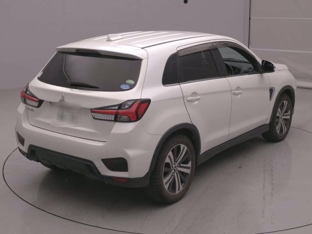 MITSUBISHI RVR