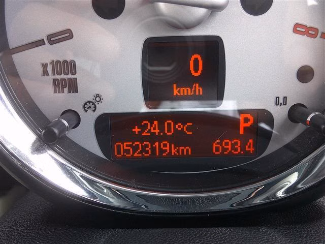MINI HATCH