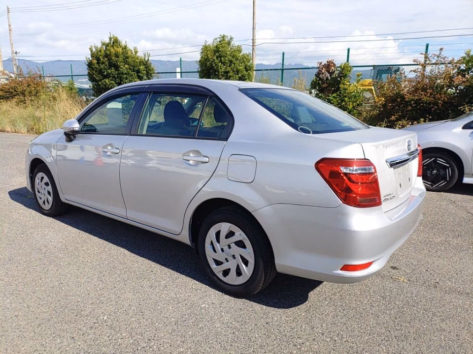 TOYOTA COROLLA AXIO