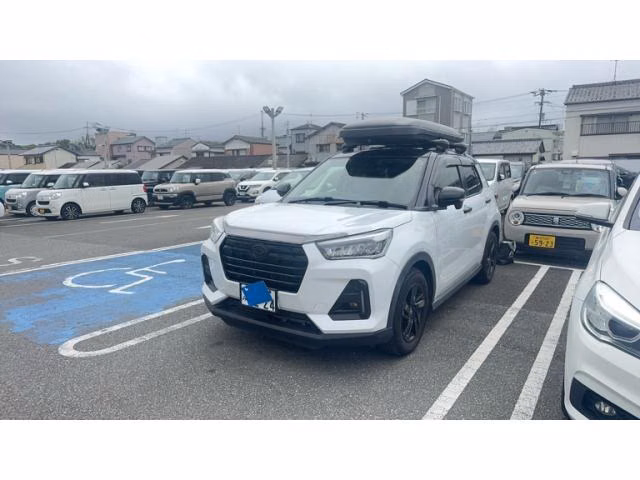 DAIHATSU ROCKY