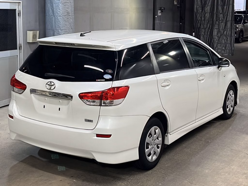 TOYOTA WISH