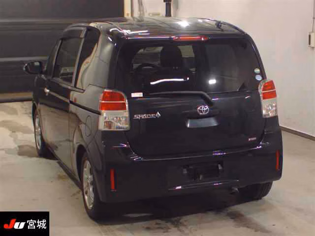 TOYOTA SPADE