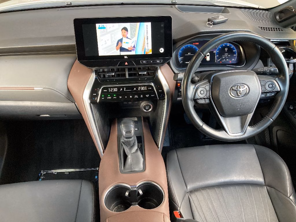 TOYOTA HARRIER