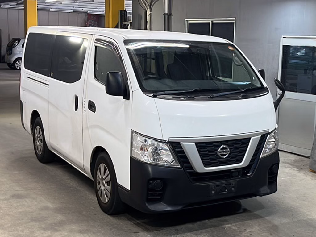 NISSAN NV350 CARAVAN