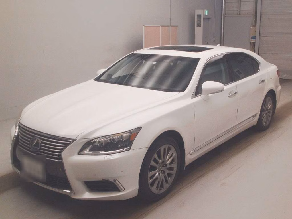 Lexus LS600h