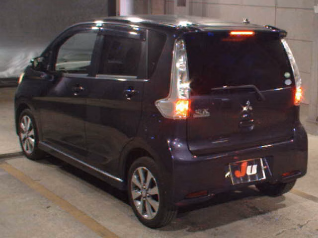 MITSUBISHI EK CUSTOM