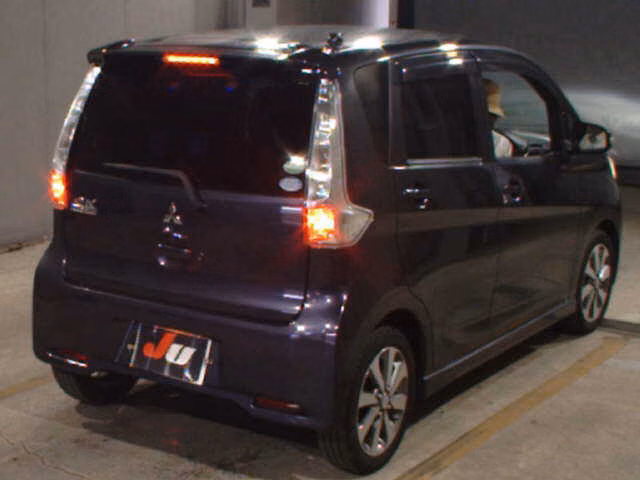 MITSUBISHI EK CUSTOM