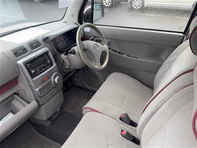 DAIHATSU MOVE CONTE