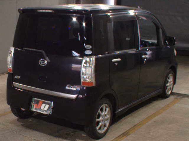 DAIHATSU TANTO EXE