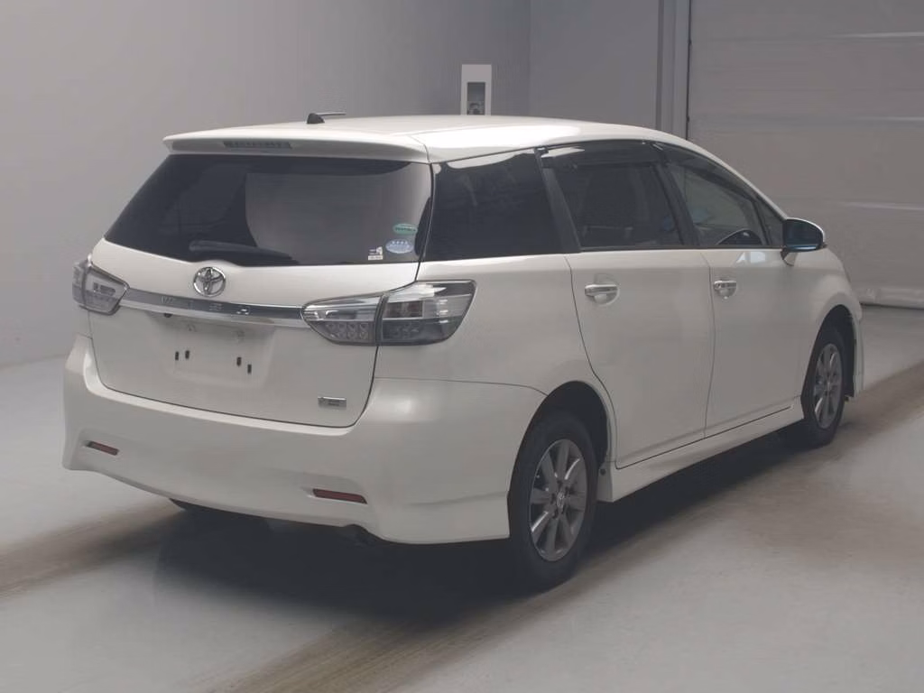 TOYOTA WISH